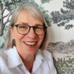 Selfie Marita Eckmann vor Fototapete